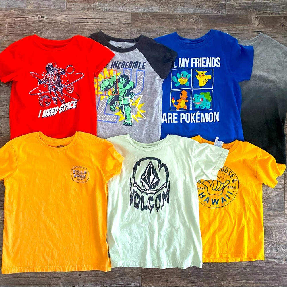 Lot of 13 Boys T-shirts size 6